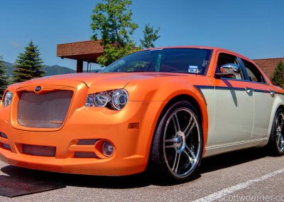 Gold and White Ghost pearl on a Hemi Chrysler 300